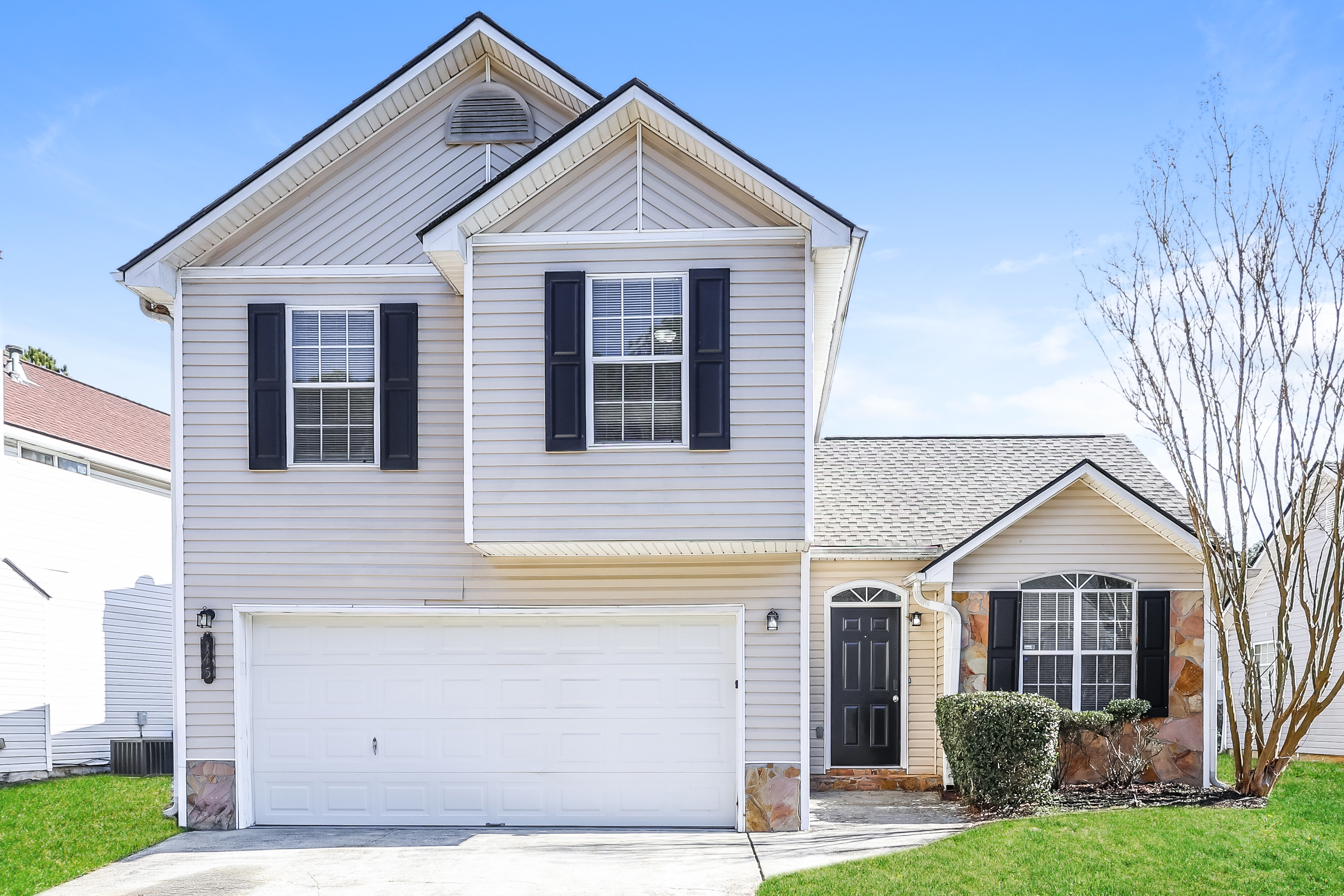 145 W VILLAGE CT RIVERDALE, GA 30296